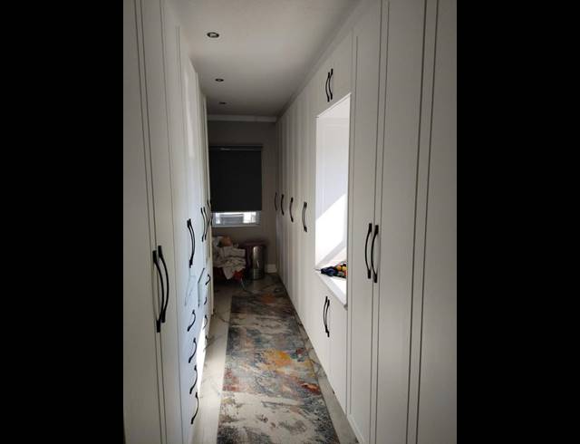 5 BEDROOM HOUSE FOR SALE IN FOURWAYS